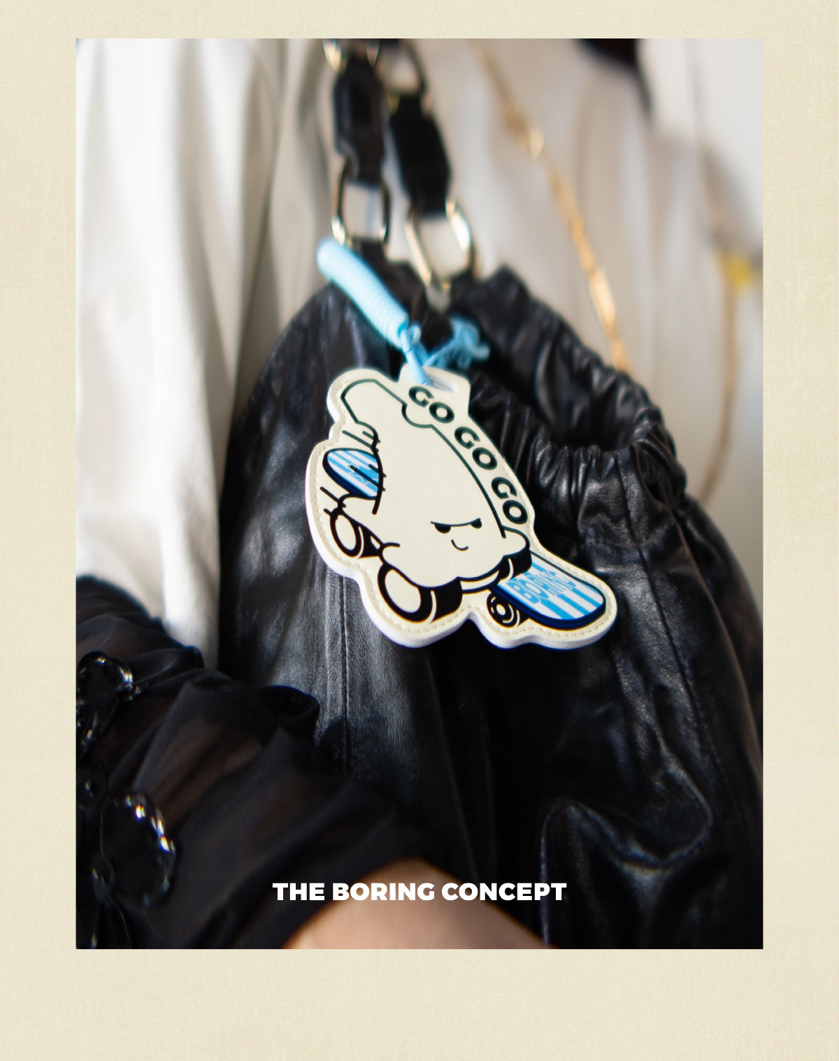 The boring “gogogo” baggage tag